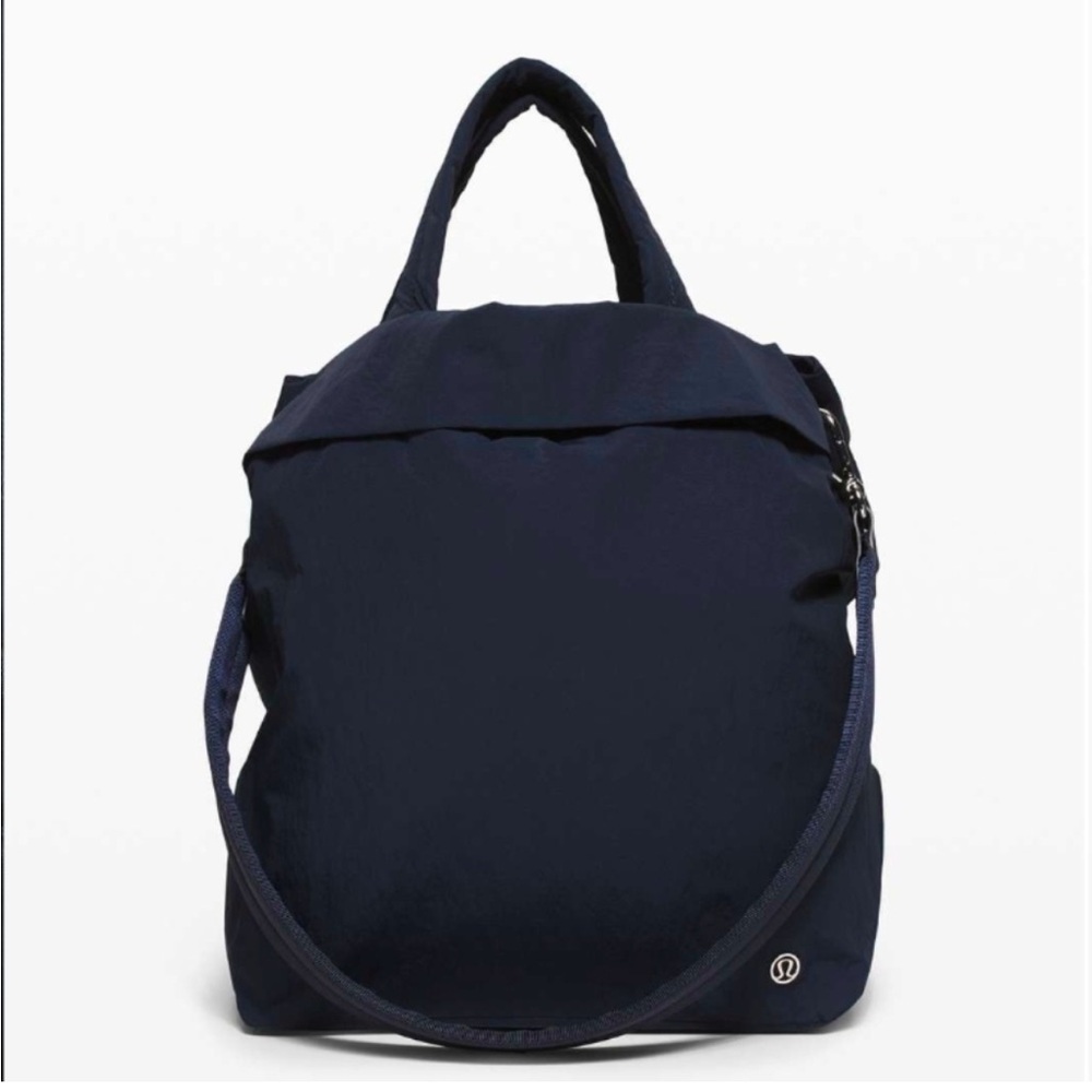 lululemon on my level bag